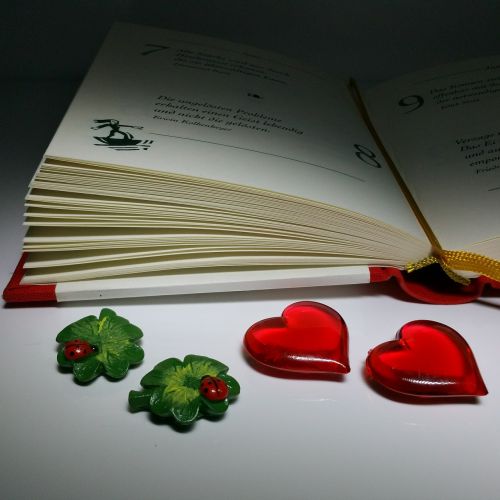 Knyga, Sėkmė, Meilė, Širdis
