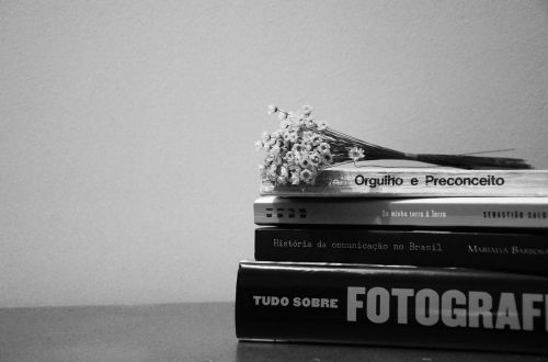 Knygos, Literatūra, Gėlės
