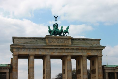 Brandenburgo Vartai, Berlynas, Orientyras, Quadriga, Pastatas, Vokietija, Dangus, Debesys, Architektūra