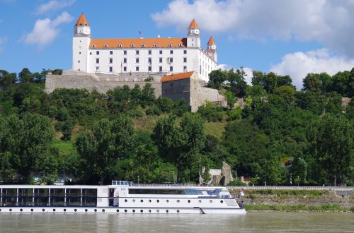 Bratislava, Slovakija, Pilis, Danube, Peržiūros, Miestas, Upė, Laivas