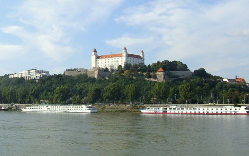 Bratislava, Slovakija, Pilis, Danube, Laivas, Upė, Pilies Kalnas