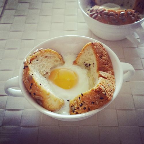 Pusryčiai, Duona, Kiaušinis