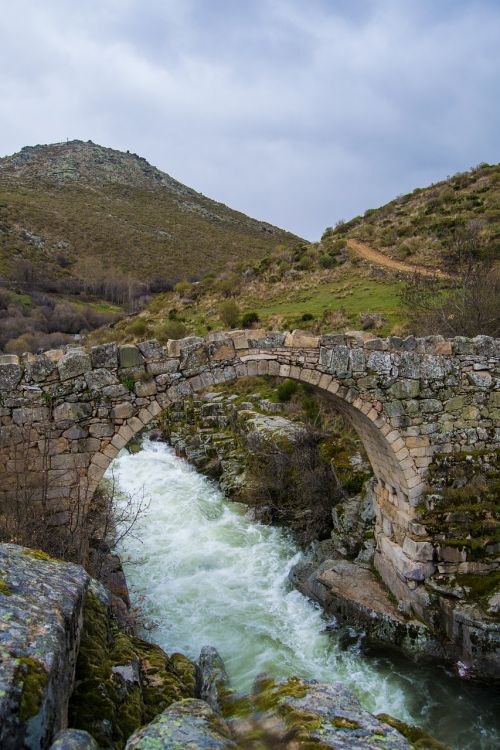 Tiltas, Vanduo, Kraštovaizdis, Gredos, Ispanija, Gamta, Upė, Akmenys, Krioklys