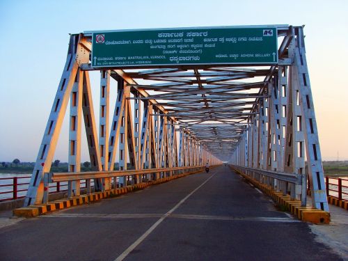 Tiltas, Upė, Tungabhadra, Raichur, Karnataka, Indija