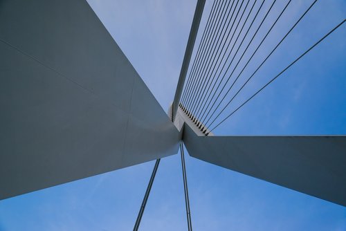 Tiltas,  Erasmus,  Roterdamas,  Olandų,  Nyderlandai,  Olandų Dizainas,  Dangus,  Plieno,  Verslo,  Architektūra,  Technologijos,  Šiuolaikinio,  Modernus,  Futuristinis,  Statybos,  Industrija,  Mėlynas Dangus