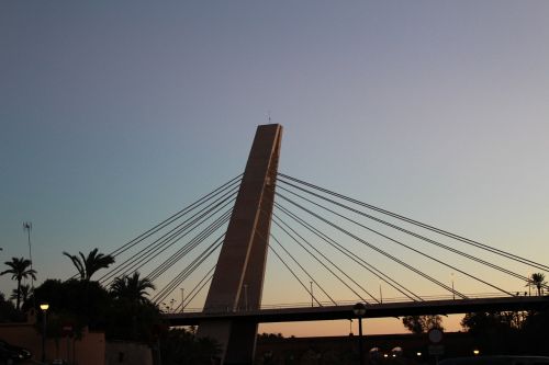 Tiltas, Upė, Saulėlydis