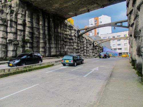 Tiltas,  Manizales,  Automobiliai