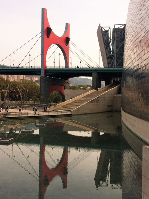 Tiltai, Guggenheimo Muziejus, Architektūra, Bilbao, Inžinerija