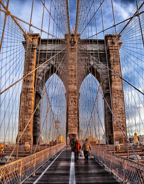 Bruklino Tiltas, Orientyras, Istorinis, Tiltas, Niujorkas, Architektūra, Pakaba, Dangus, Debesys, Miesto, Žmonės, Vaikščioti