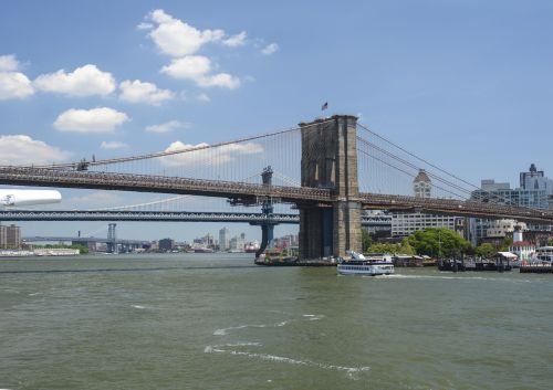 Bruklino Tiltas, Niujorkas, Rytinė Upė