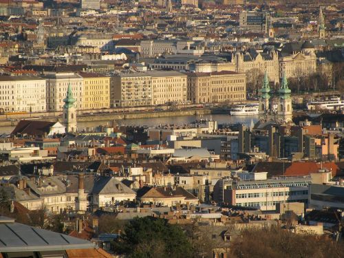 Budapest, Pavasaris, Panorama, 2013, Vėlyvą Popietę Saulė, Varpeliai, Miestas