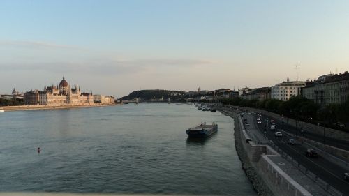 Budapest, Danube, Parlamentas