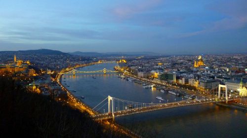 Budapest, Vengrija, Panorama, Kékóra, Danube, Tiltai, Dangus, Žibintai, Žibintas, Upė, Debesis