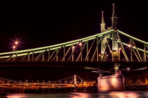 Budapest, Vengrija, Laisvės Tiltas, Orientyras, Istorinis, Upė, Naktis, Vakaras, Žibintai, Švytėjimas, Architektūra, Vaizdas, Miestas, Miesto