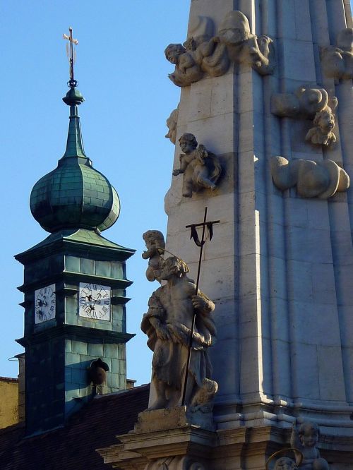 Budapest, Buda, Pilies Plotas, Šventoji Trejybė, Statula, Mėlynas Dangus, Laikrodzio Bokstas