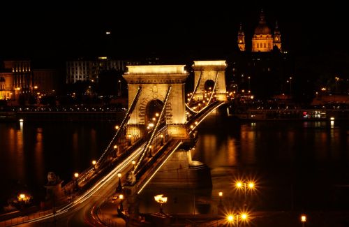 Budapest, Grandinės Tiltas, Danube, Vengrija, Upė, Miestas, Naktį, Naktinė Nuotrauka, Tiltas, Žibintai, Ilgas Užrakto Greitis, Peizažas, Architektūra, Kapitalas
