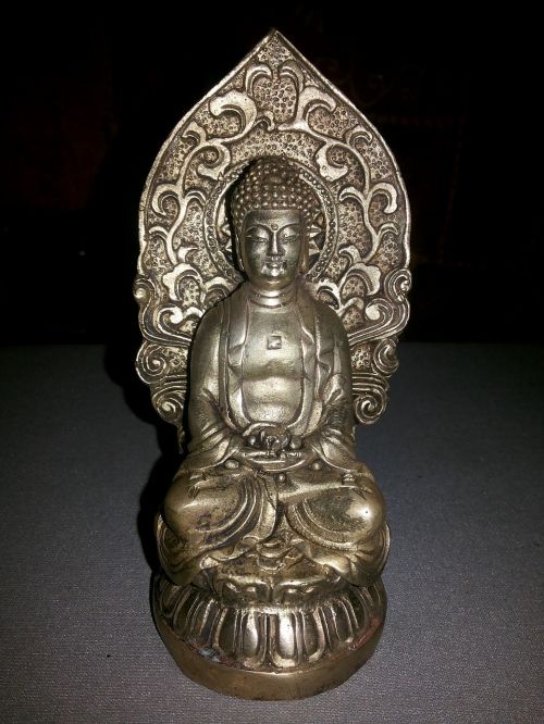 Buda, Amtihaba, Statula