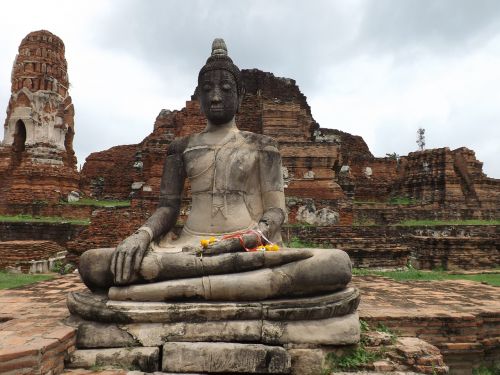 Budos Statula, Ayutthaya, Wat Mahathat