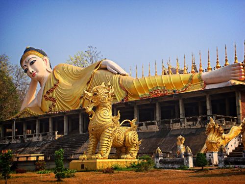 Budos Statula, Miegoti, Tailandas