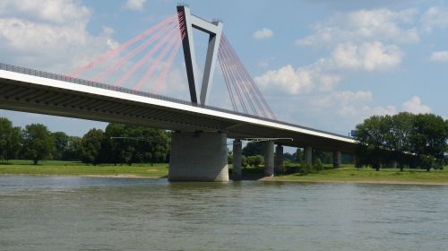 Pastatas, Tiltas, Diuseldorfas, Upė, Plieninis Tiltas, Debesys, Kabantis Tiltas