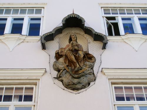 Pastato Statula, Krems, Istorinis Centras, Architektūra