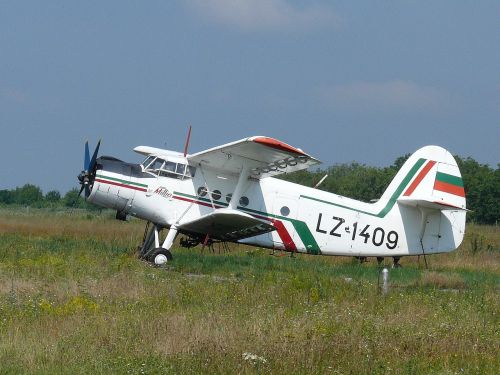 Bulgarija, Oro Uostas, Žemės Ūkio Orlaiviai, Lėktuvas, Biplanas
