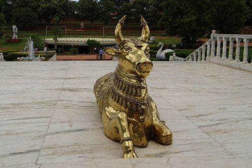 Bulius, Brasswork, Nandi, Dangaus Vežėjas, Šventykla, Indija