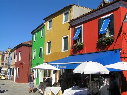 Burano, Italy, Architektūra, Fasadai