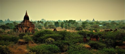 Burma, Bagan, Kraštovaizdis, Šventykla