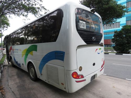 Autobusas, Autobusų Stotelė, Singapūras, Privatus Autobusas, Kelionė, Keliauti, Transportas, Transporto Priemonė, Turistinis, Kelionė, Baltas Autobusas, Atostogos, Kelionė, Kempingas