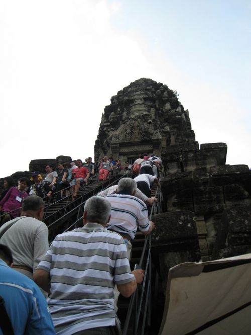 Kambodža, Wu At Angkor Wat, Kopėčios
