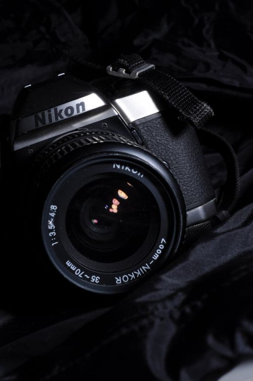 Fotoaparatas, Nikon, Juoda, Balta, Fotografija, Fotografas, Užraktas, Nuotrauka, Objektyvas, Dėmesio, Skaitmeninis