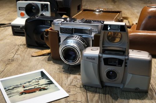Fotoaparatas, Polaroidas, Nuotrauka, Nostalgija, Retro, Momentinė Kamera, Momentinis, Analogas, Fotografija, Technologija, Vintage, Senas