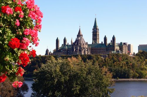 Kanada, Otava, Parlamento Kalva, Parlamentas