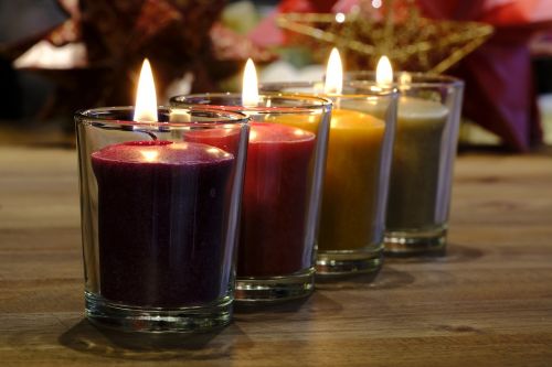 Žvakė, Žvakių Šviesa, Stiklas, Kalėdos, Adventas, Kalėdų Puošimas, Apdaila, Deko, Kalėdų Motyvas, Fonas, Žemėlapis, Atvirukas, Kalėdinis Atvirukas