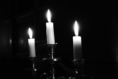 Žvakė, Žvakių Šviesa, Suliepsnoti, Tamsa, Apšviestas