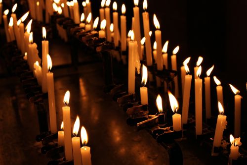 Žvakė, Žvakės, Vaškas, Liepsna, Liepsnos, Ugnis, Žvakių Vaškas, Šiluma, Deginti, Žvakių Šviesa, Wick, Malda, Atsidavimas