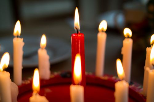 Žvakės, Festivalis, Gimtadienis, Adventas, Kalėdos, Šviesa, Kalėdų Laikas, Apdaila, Raudona, Žvakių Šviesa, Kūčios, Atvirukas