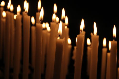 Žvakės, Bažnyčia, Žibintai, Žvakių Šviesa, Kalėdos, Liepsna