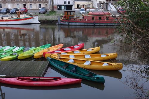 Kanoją, Upė, Spalvos, Nantes