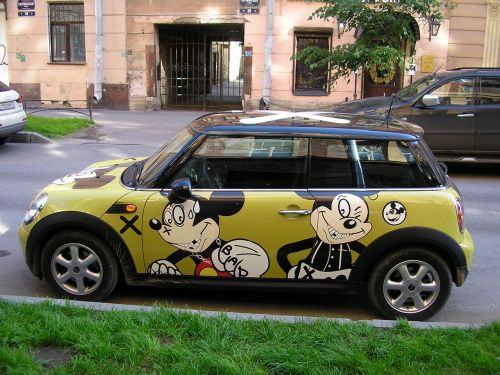 Automobilis, Oro Pistoletas, Sankt Peterburgo Rusija, Blogai, Mickey Mouse, Gatvė