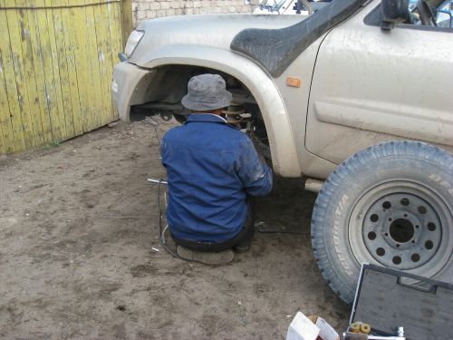 Automobilio Sugadinimas, Garažas, Mongolija
