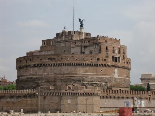 Castel Santangelo, Roma, Italy, Romanai