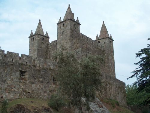 Pilis, Mugė Santa Marija, Portugal, Viduramžių, Tvirtovė, Istorija, Viduramžių Pilis