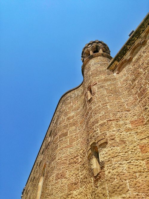 Katedra, Barcelona, Siena, Pilis