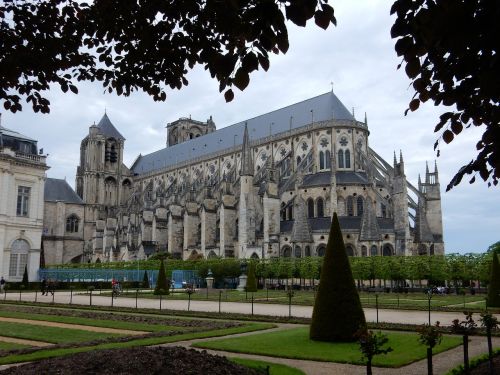 Katedra, Bourges, France