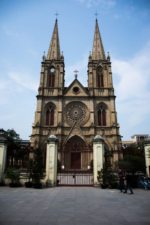 Katedra, Saulėtos Dienos, Kantonas