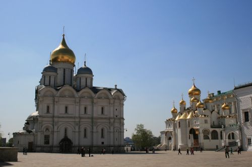 Arkangelo Katedra, Architektūra, Baltas Pastatas, Kupolai, 1 Auksinis Kupolas, 4 Metaliniai Mėlyni Kupolai, Bažnyčia, Rusų Ortodoksų, Religija, Skelbimo Bažnyčia