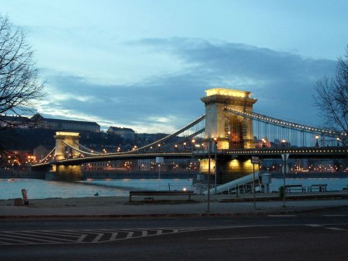 Grandinės Tiltas, Budapest