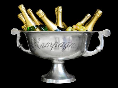 Šampanas, Gerti, Putojantis Vynas, Buteliai, Šampano Akiniai, Šventė, Festivalis, Šampano Buteliai, Prost, Abut, Sveikinimai, Gimtadienis, Vestuvės, Naujųjų Metų Sveikinimai, Naujųjų Metų Vakaras